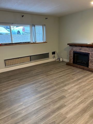 90 High St 107, Dedham, MA 02026