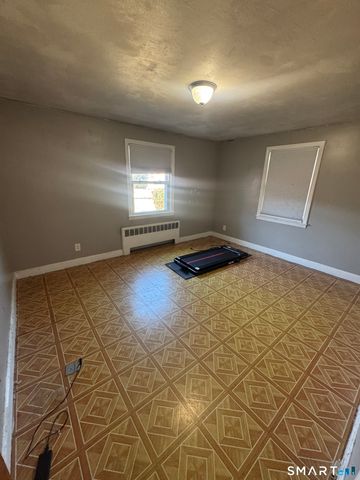 105 Crown Street, Bristol, CT 06010