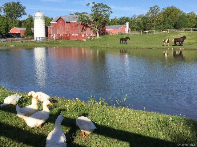 53 Day Road, Campbell Hall, NY 10916