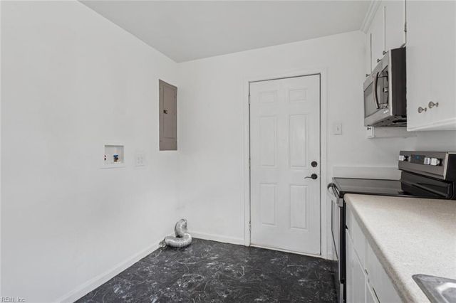 1152 Orcutt AVE, Newport News, VA 23607