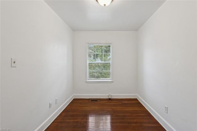 1152 Orcutt AVE, Newport News, VA 23607