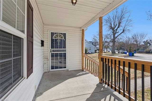 1152 Orcutt AVE, Newport News, VA 23607