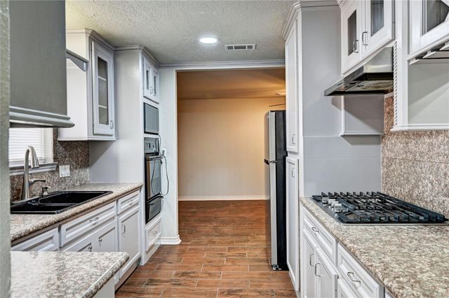 3443 Fountain Spring Drive, Houston, TX 77066