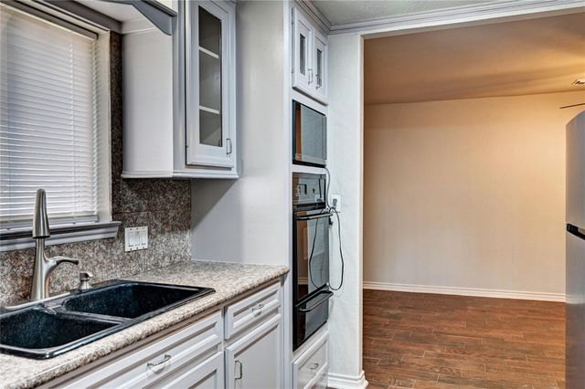 3443 Fountain Spring Drive, Houston, TX 77066