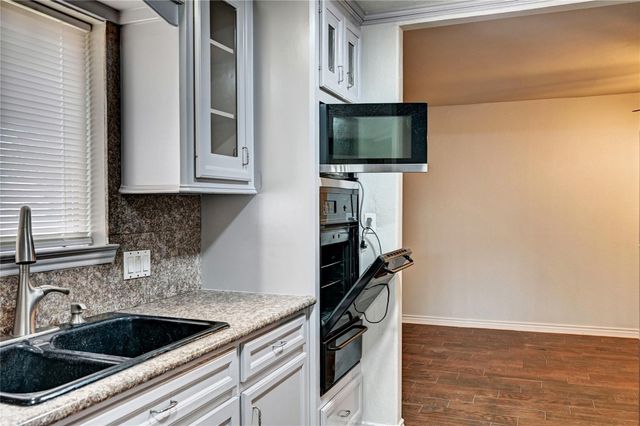 3443 Fountain Spring Drive, Houston, TX 77066
