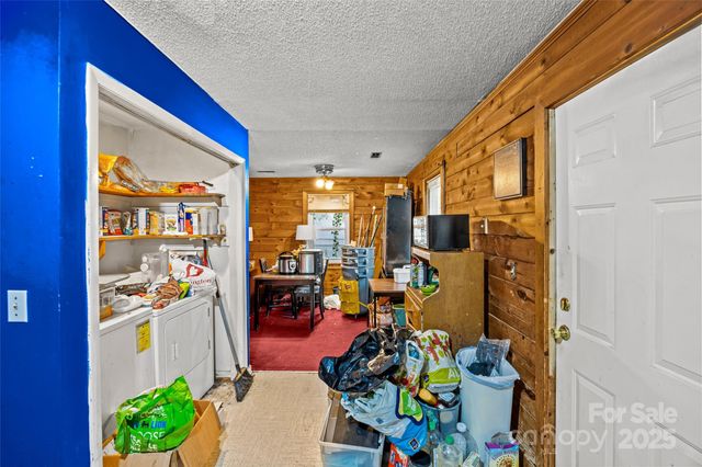 1936 Lakedell Drive, Charlotte, NC 28215