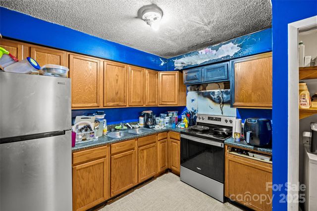 1936 Lakedell Drive, Charlotte, NC 28215