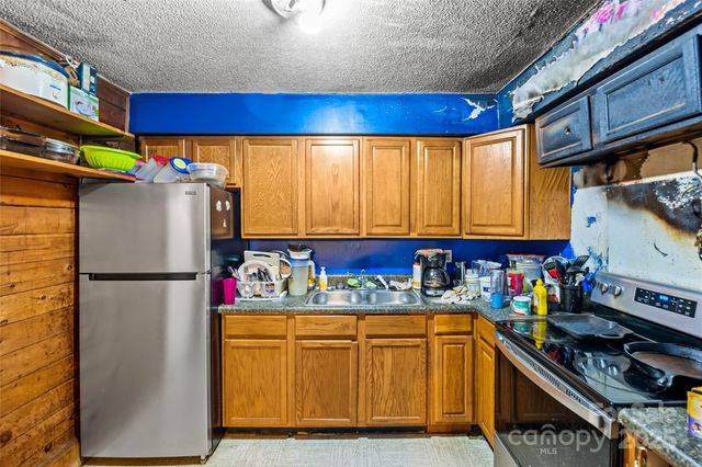 1936 Lakedell Drive, Charlotte, NC 28215