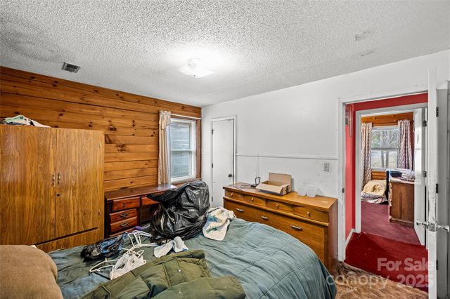 1936 Lakedell Drive, Charlotte, NC 28215