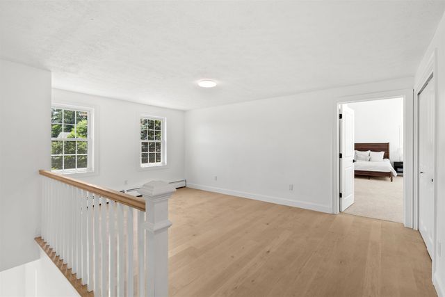 4 Elijah Hill Lane, Londonderry, NH 03053