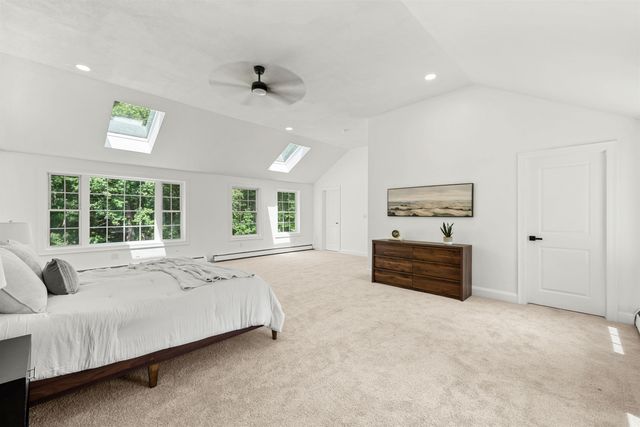 4 Elijah Hill Lane, Londonderry, NH 03053