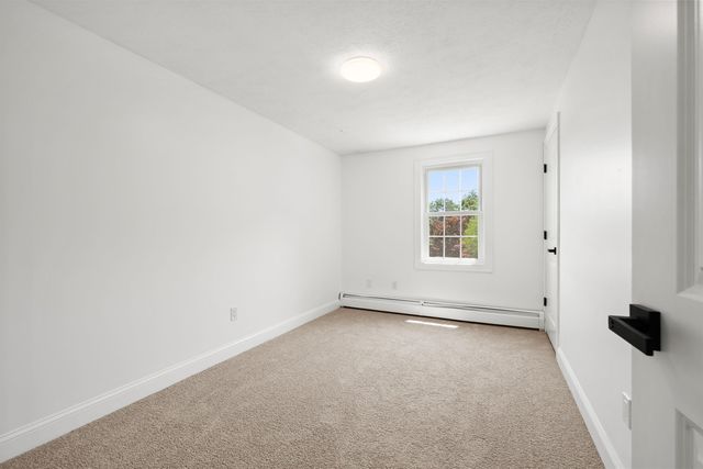 4 Elijah Hill Lane, Londonderry, NH 03053