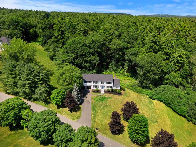 4 Elijah Hill Lane, Londonderry, NH 03053