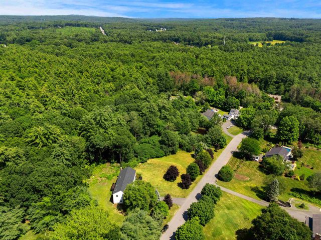4 Elijah Hill Lane, Londonderry, NH 03053