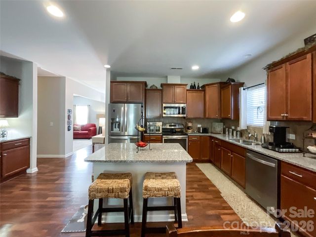 2005 Yellow Daisy Drive, Matthews, NC 28104