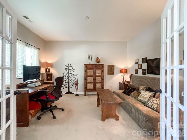 2005 Yellow Daisy Drive, Matthews, NC 28104