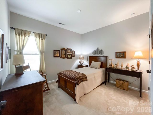 2005 Yellow Daisy Drive, Matthews, NC 28104
