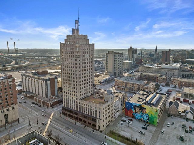 606 W Wisconsin AVENUE #405, Milwaukee, WI 53203