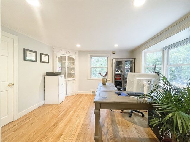 37 Emerson Rd, Winchester, MA 01890
