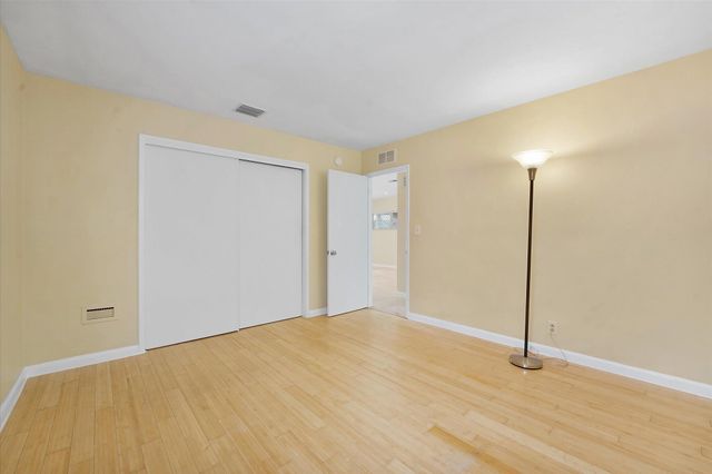 5432 NE 4th Terrace, Oakland Park, FL 33334