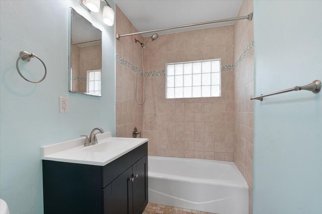 5432 NE 4th Terrace, Oakland Park, FL 33334