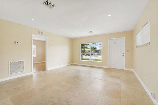 5432 NE 4th Terrace, Oakland Park, FL 33334