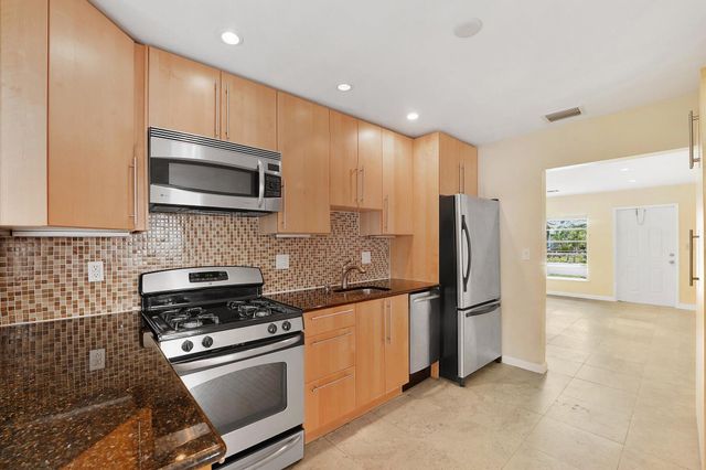5432 NE 4th Terrace, Oakland Park, FL 33334