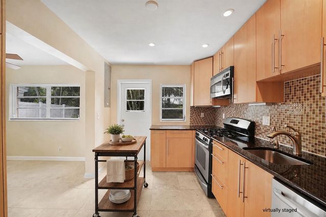 5432 NE 4th Terrace, Oakland Park, FL 33334