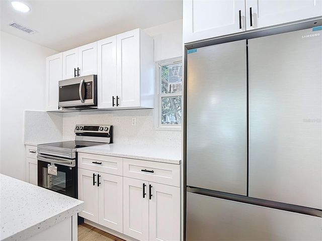 402 E VIRGINIA AVENUE, Tampa, FL 33603