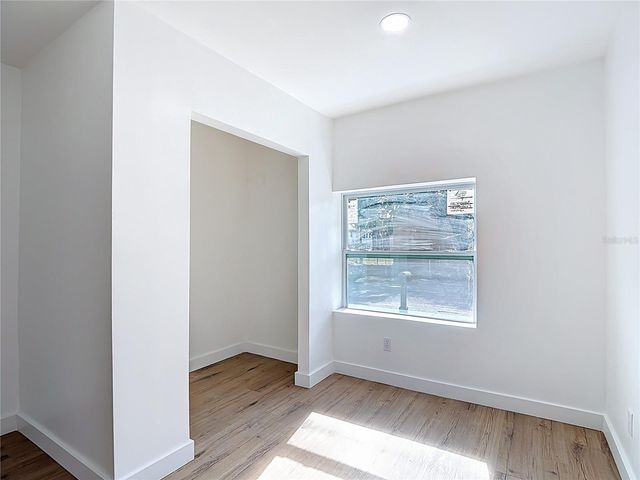 402 E VIRGINIA AVENUE, Tampa, FL 33603