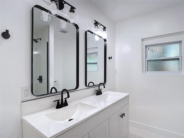 402 E VIRGINIA AVENUE, Tampa, FL 33603