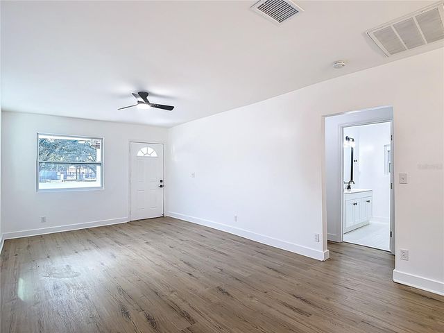 402 E VIRGINIA AVENUE, Tampa, FL 33603