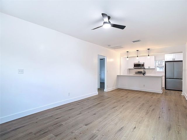 402 E VIRGINIA AVENUE, Tampa, FL 33603