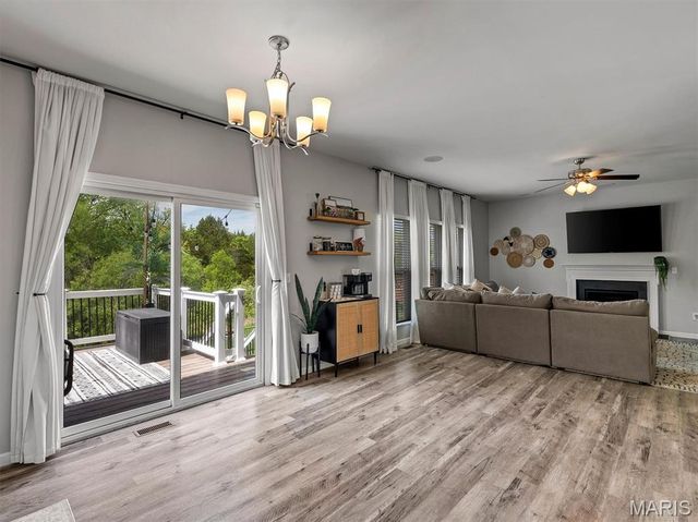 90 San Marino Parkway, Fenton, MO 63026