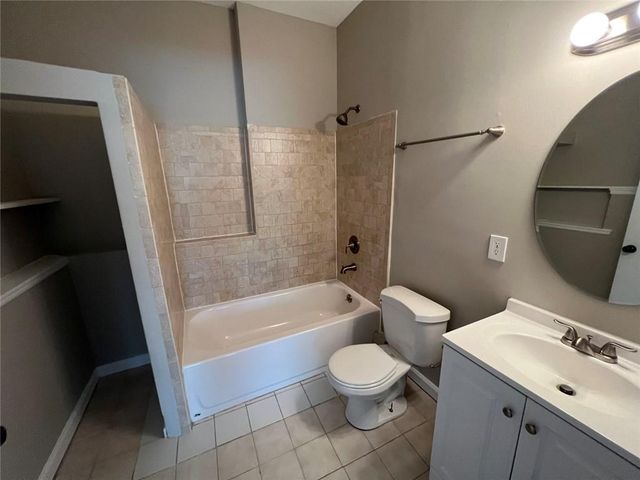 3920 Spanish Oak Drive, Atlanta, GA 30340