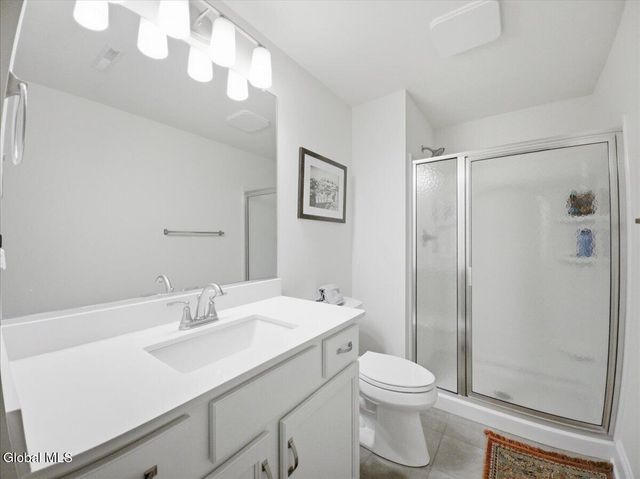 43 Bradley Circle, Halfmoon, NY 12065