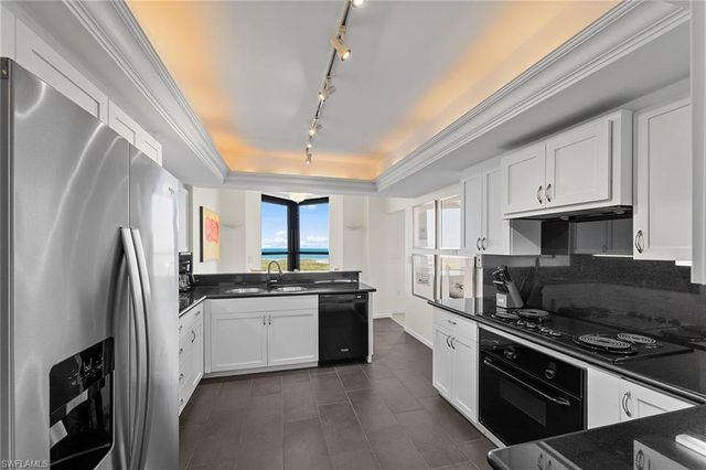 6001 Pelican Bay BLVD 802, Naples, FL 34108