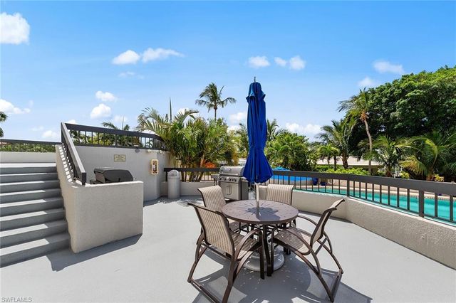 6001 Pelican Bay BLVD 802, Naples, FL 34108
