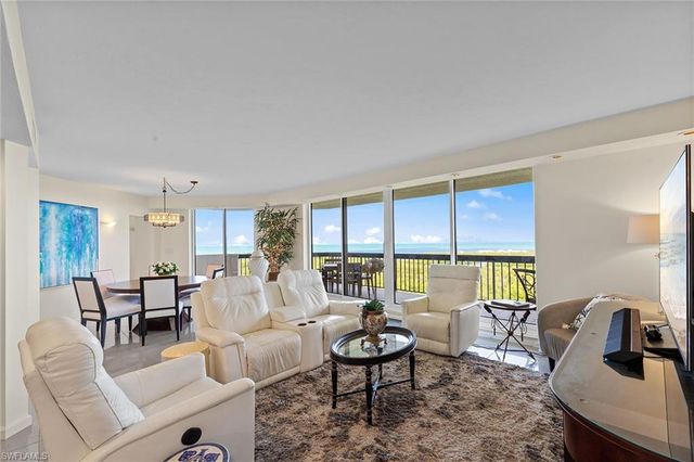 6001 Pelican Bay BLVD 802, Naples, FL 34108