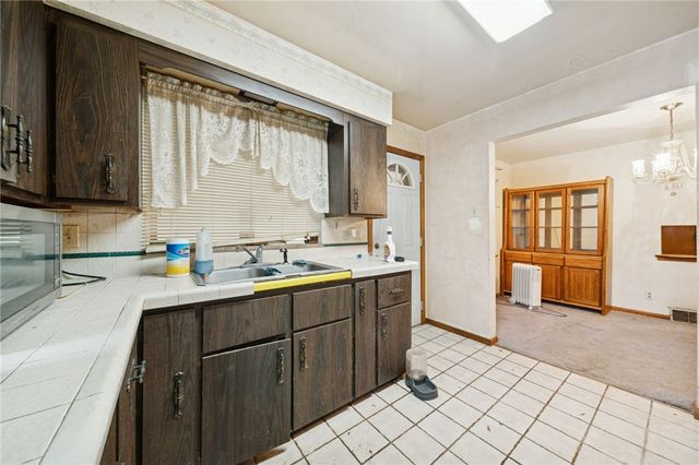 654 Hughes Dr, Buffalo Twp, PA 16229