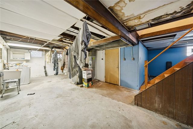 654 Hughes Dr, Buffalo Twp, PA 16229