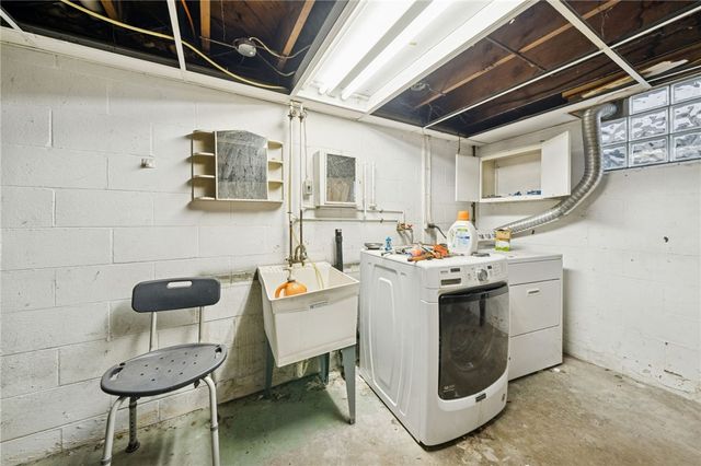 654 Hughes Dr, Buffalo Twp, PA 16229