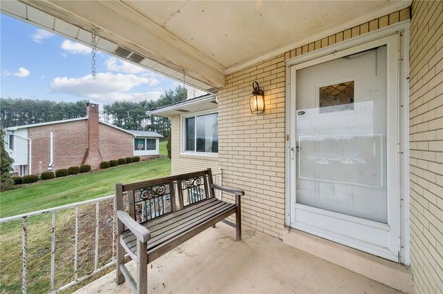 654 Hughes Dr, Buffalo Twp, PA 16229