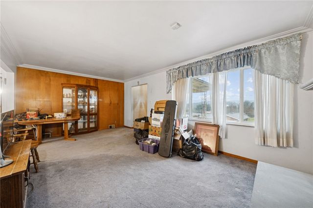 654 Hughes Dr, Buffalo Twp, PA 16229