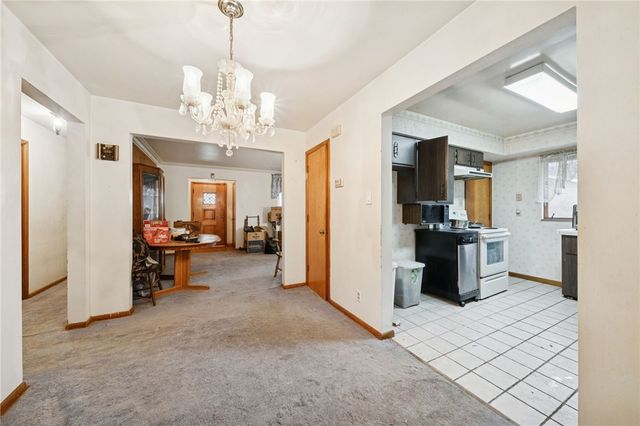 654 Hughes Dr, Buffalo Twp, PA 16229