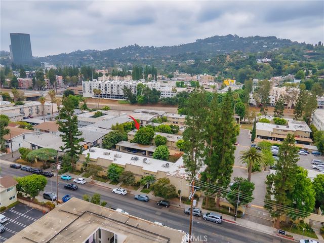 11138 Aqua Vista Street 18, Studio City, CA 91602
