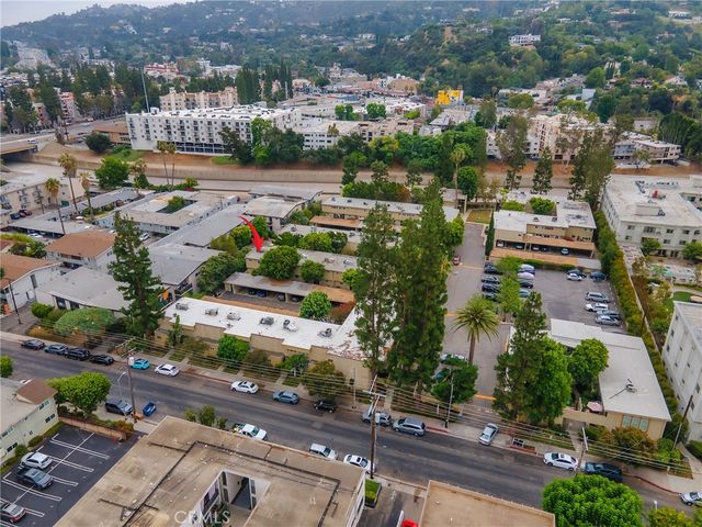 11138 Aqua Vista Street 18, Studio City, CA 91602