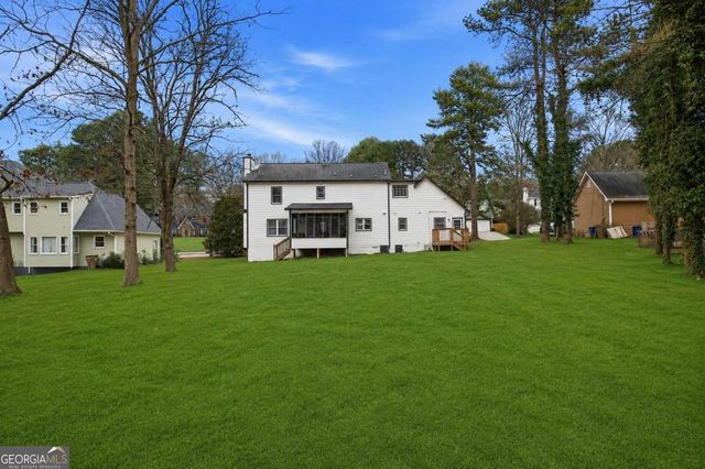 1144 Lakeview Road, Grayson, GA 30017