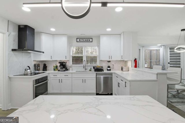 1144 Lakeview Road, Grayson, GA 30017