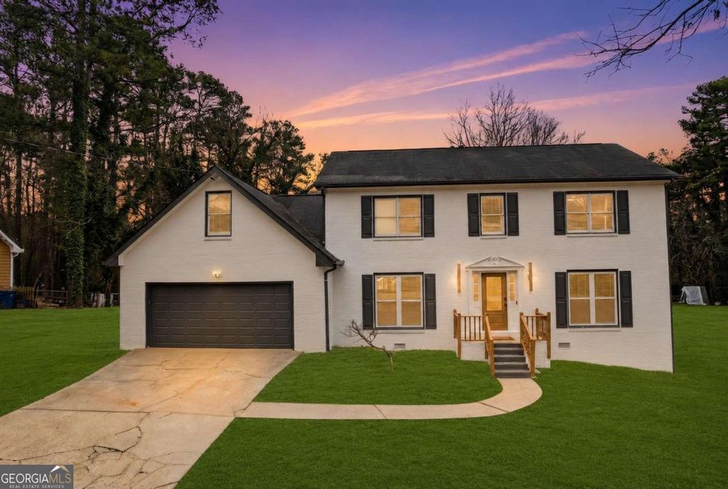 1144 Lakeview Road, Grayson, GA 30017